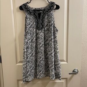 Style & Co Monochrome Sleeveless Blouse